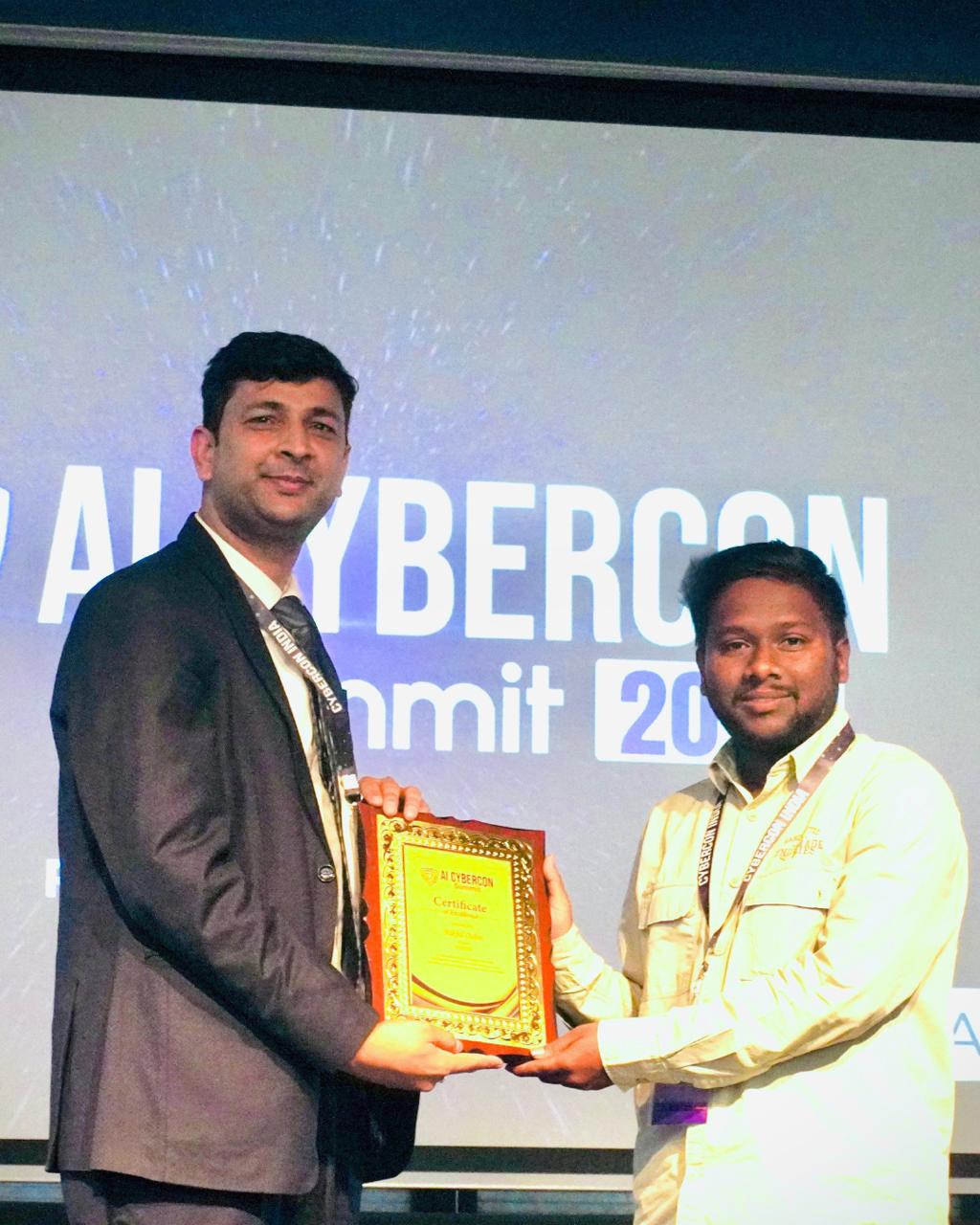 Nikhil Oshiv Felicitated at AI Cybercon Summit for Excellence in AI-Driven Digital Marketing